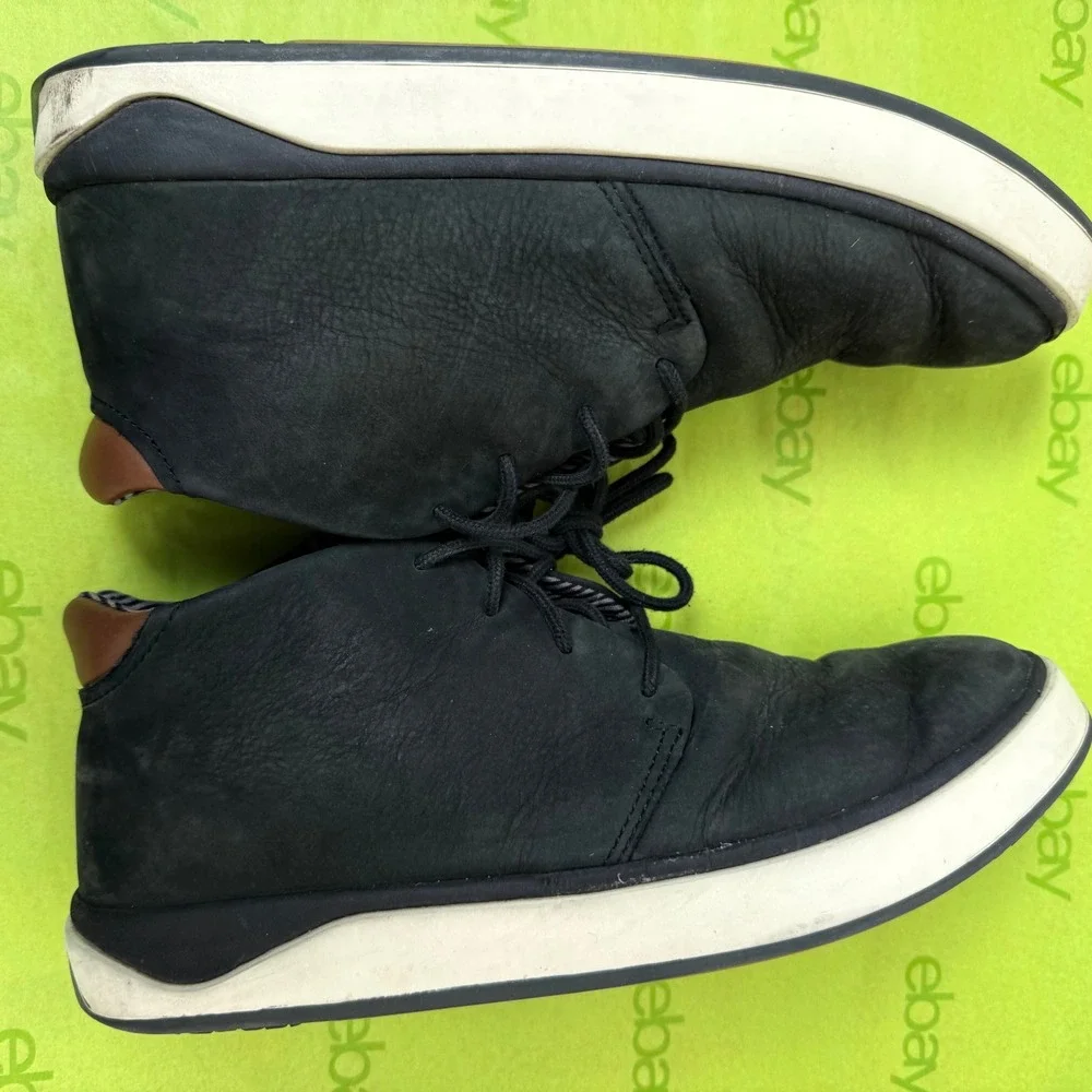 OluKai Papaku Ili Chukka Boots Men 9.5 Black Leather Waterproof Mid Top Sneakers